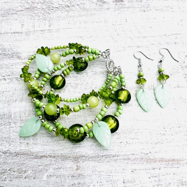 Green Glass and Stone Multi-Strand Bracelet & Earrings