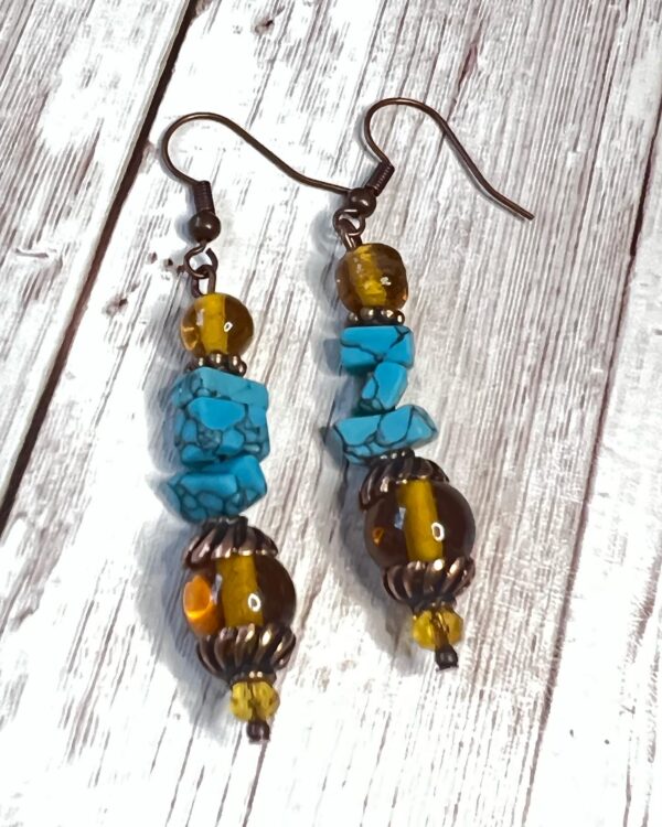 Howlite Turquoise Chips, Amber Glass and Copper Cactus Lariat Necklace & Earrings Set
