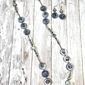 Gray Shell and Freshwater Pearl Gold tone Necklace and Earrings Set