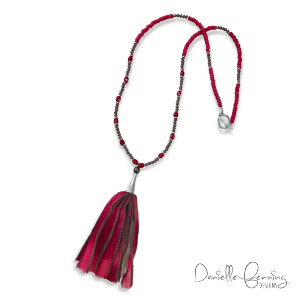 Red and Brown Glass Fiber Tassel Necklace