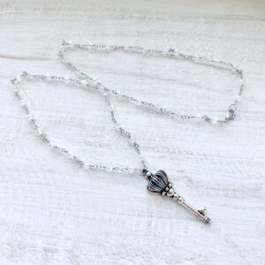 Clear Glass Faceted Key Lariat Necklace