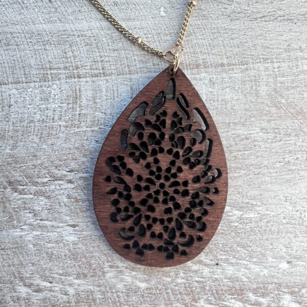 Wooden Flower Pendant Gold Chain Necklace