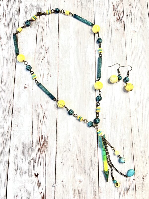 Yellow and Teal Turquoise Howlite Bronze Patina Arrow Lariat Necklace and Earrings Set