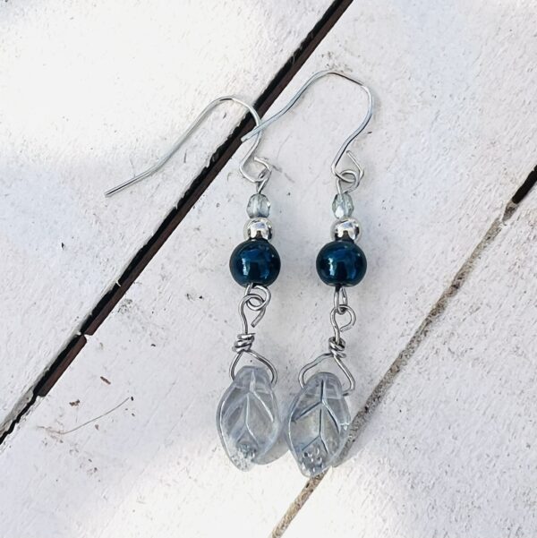 Navy and Gray Leaf Multi-Strand Bracelet & Earrings Set - Image 2