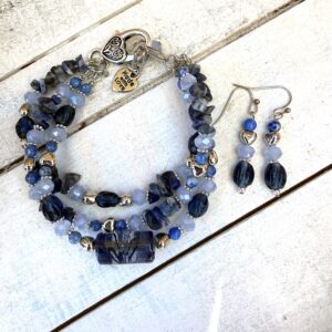 Iridescent Gray Leaf Multi-Strand Bracelet & Earrings Set